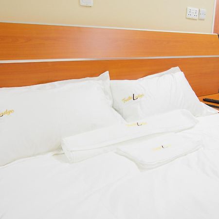 Travelodge 布兰太尔 外观 照片