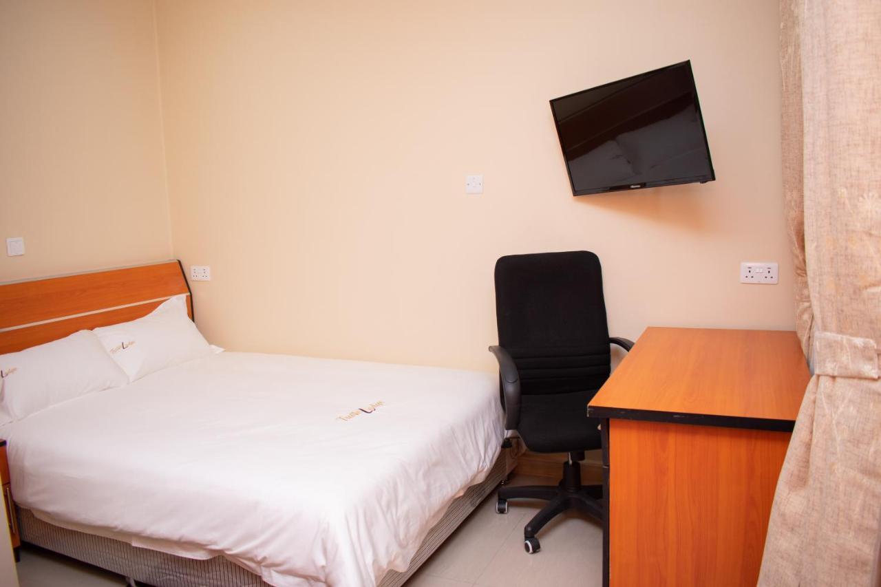 Travelodge 布兰太尔 外观 照片