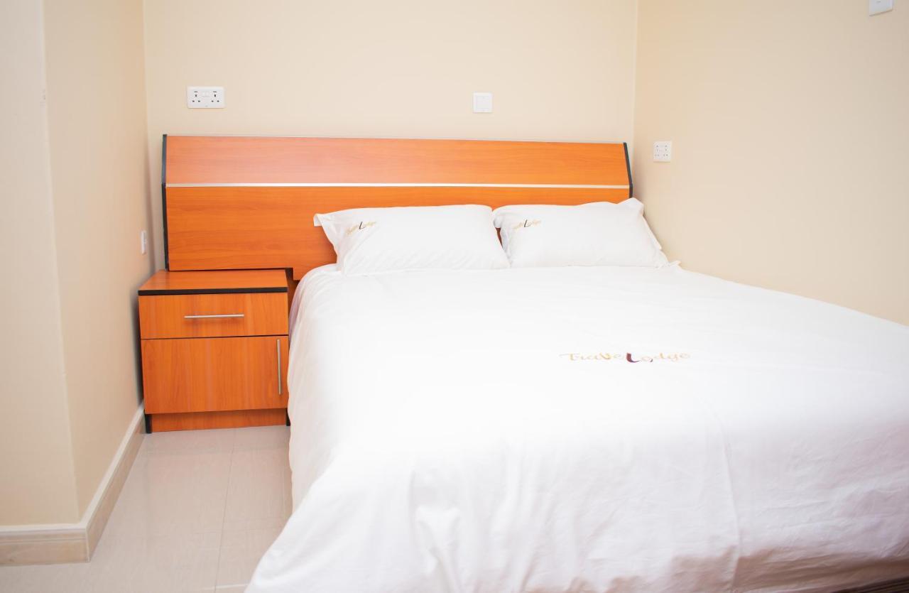 Travelodge 布兰太尔 外观 照片